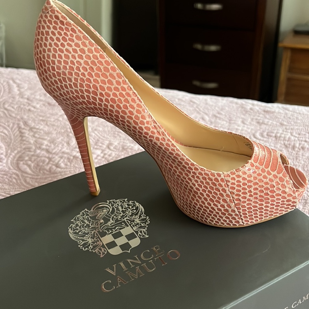 NEW!  Vince Camuto LORIMINA Leather Heels in Rose Blossom - Picture 2 of 6